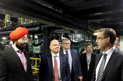 Minister of Innovation visits Xerox Research Centre of Canada (CNW Group/Xerox Canada)