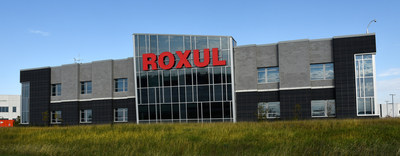 ROXUL’s LEED® Gold® certified North American headquarters on Esquesing Line in Milton, Ontario. The structure incorporates over 80,000 square feet of the company’s own stone wool insulation and is one of Ontario’s most energy-efficient buildings. (CNW Group/Roxul Inc.)