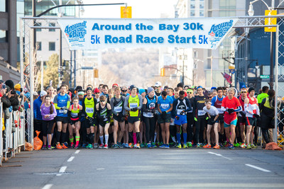 Around the Bay Road Race in Support of St. Joseph's Healthcare Hamilton 30K Starting Line in Hamilton, Ontario. (CNW Group/St. Joseph's Healthcare Foundation)