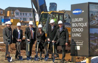 The ground was broken on April 5 for Mattamy Homes’ newest Oakville community, The Residences at Creekshore Common. Wielding the ceremonial shovels are (l. to r.): Dave McLean, Halton/Hamilton Division President, Mattamy Homes; Gary Gregoris, Halton/Hamilton Division SVP Land Operations, Mattamy Homes; Rob Burton, Mayor of Oakville; Jill Lalonde, Halton/Hamilton Division VP Sales & Marketing, Mattamy Homes; Jeff Knoll, Oakville Regional and Town Councillor; Mike Vernooy, Halton/Hamilton Division SVP Land Development , Mattamy Homes. (CNW Group/Mattamy Homes Limited)