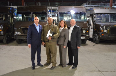 On Friday April 8, UPS Canada service provider, Richard Ramdathsingh received the Liberty Mutual Life Saver Award in Mississauga, ON. Liberty Mutual presents the Life Saver Awards annually to individuals who have acted beyond the regular duties of their occupations to save a life. In November 2015, Richard witnessed a two vehicle collision and was first on scene to assist both drivers to safety before the Emergency Response Team arrived. From left to right, Christoph Atz, president of UPS Canada, Richard Ramdathsingh, service provider, UPS Canada, Rita Grikinis, assistant vice-president casualty risk control, Liberty International Underwriters and Raymond Mercuri, risk control consultant casualty risk control, Liberty International Underwriters. (CNW Group/UPS Canada Ltd.)